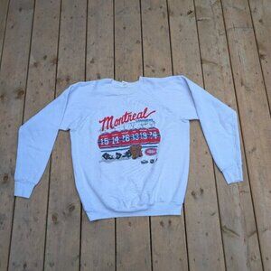Fruit of the Loom Men's Crewneck Montreal Canadians Pullover Sweatshirt Size XL